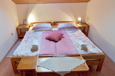 Anamari Apartments, bedroom