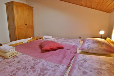 Anamari Apartments, bedroom