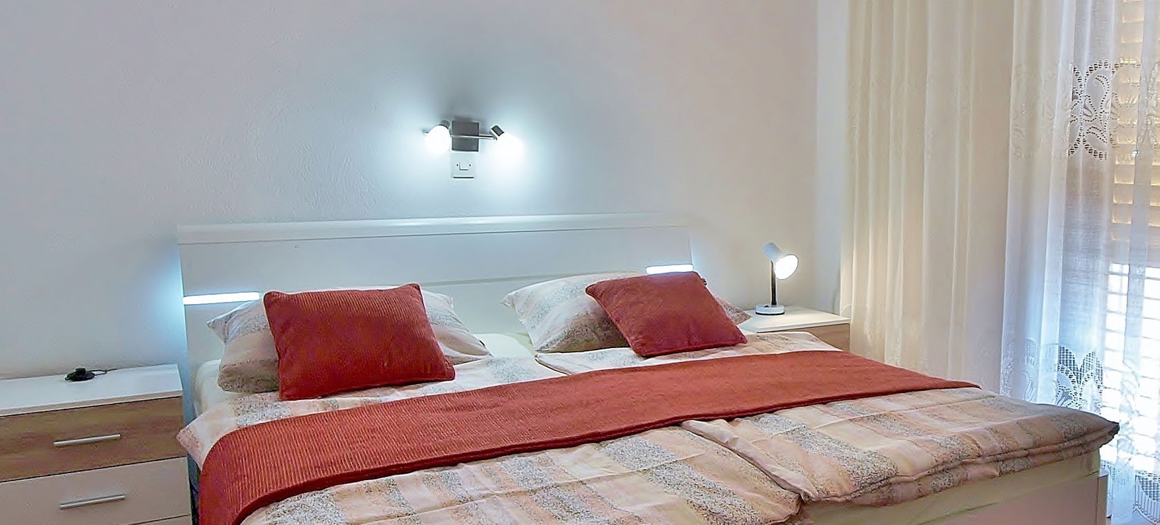 Apartments -ANAMARI - double room with double bed